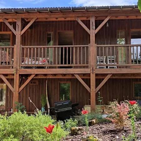 Nyaraló Esparoutis Saint-Cybranet